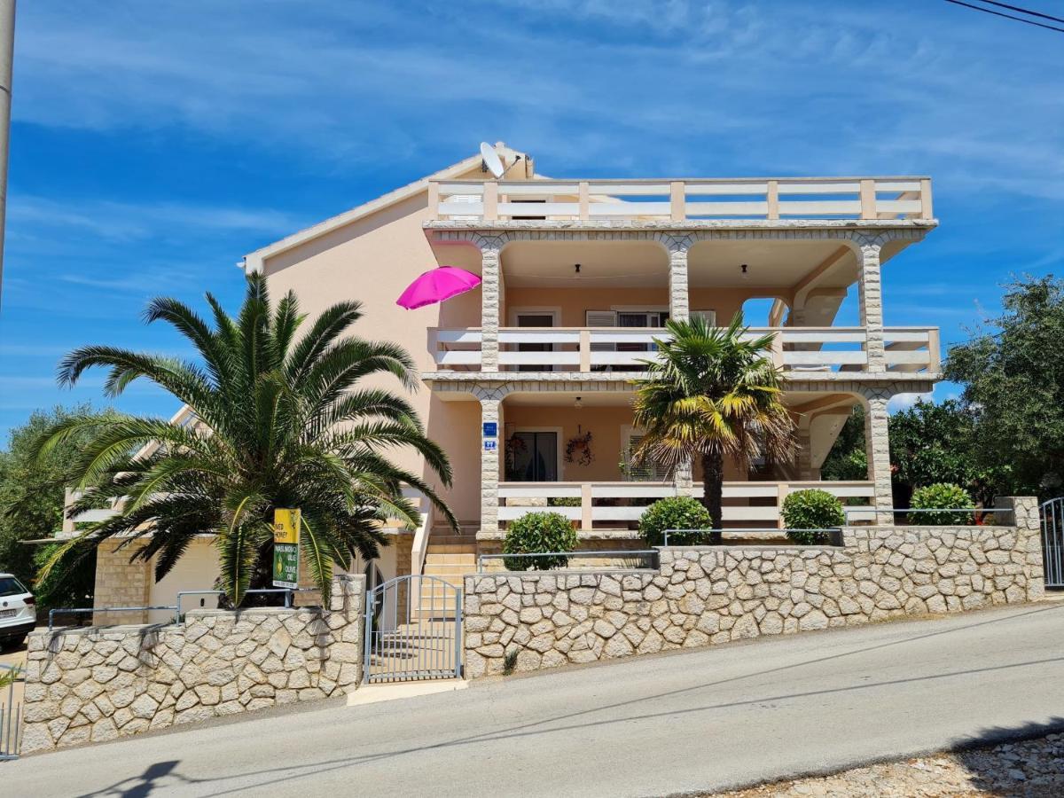 Apartments With A Parking Space Lun, Pag - 4062 Лун Екстериор снимка