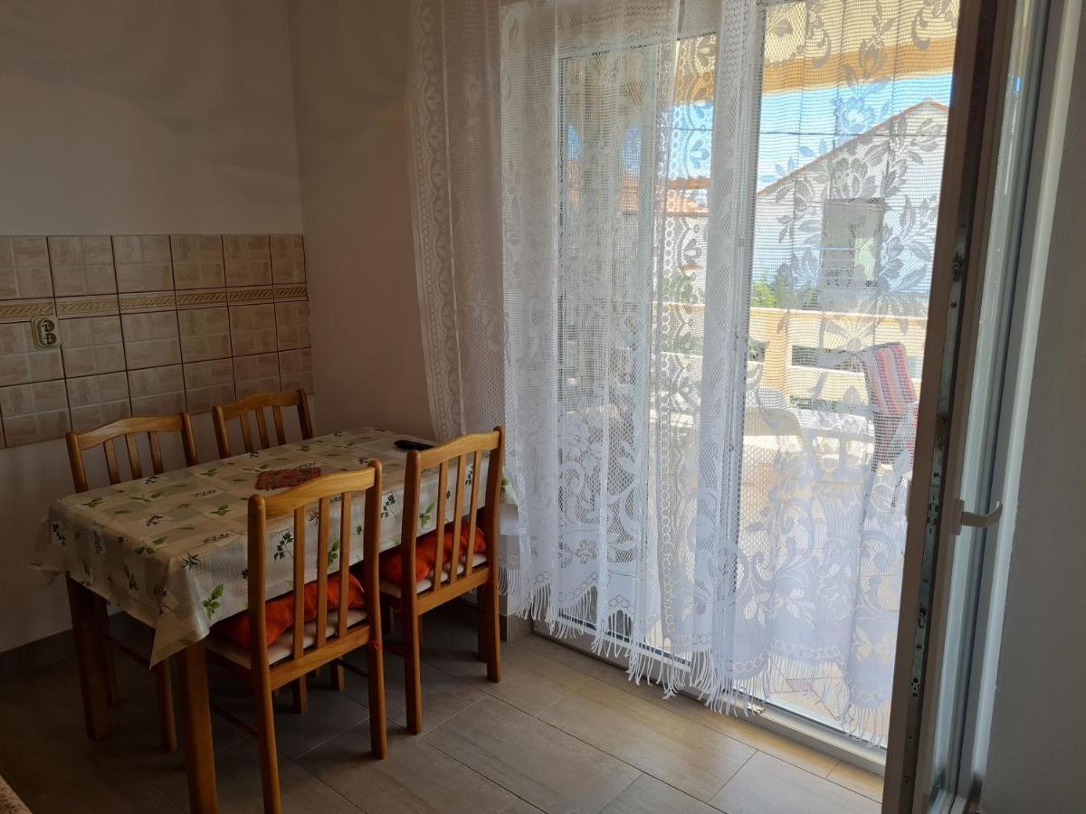 Apartments With A Parking Space Lun, Pag - 4062 Лун Екстериор снимка